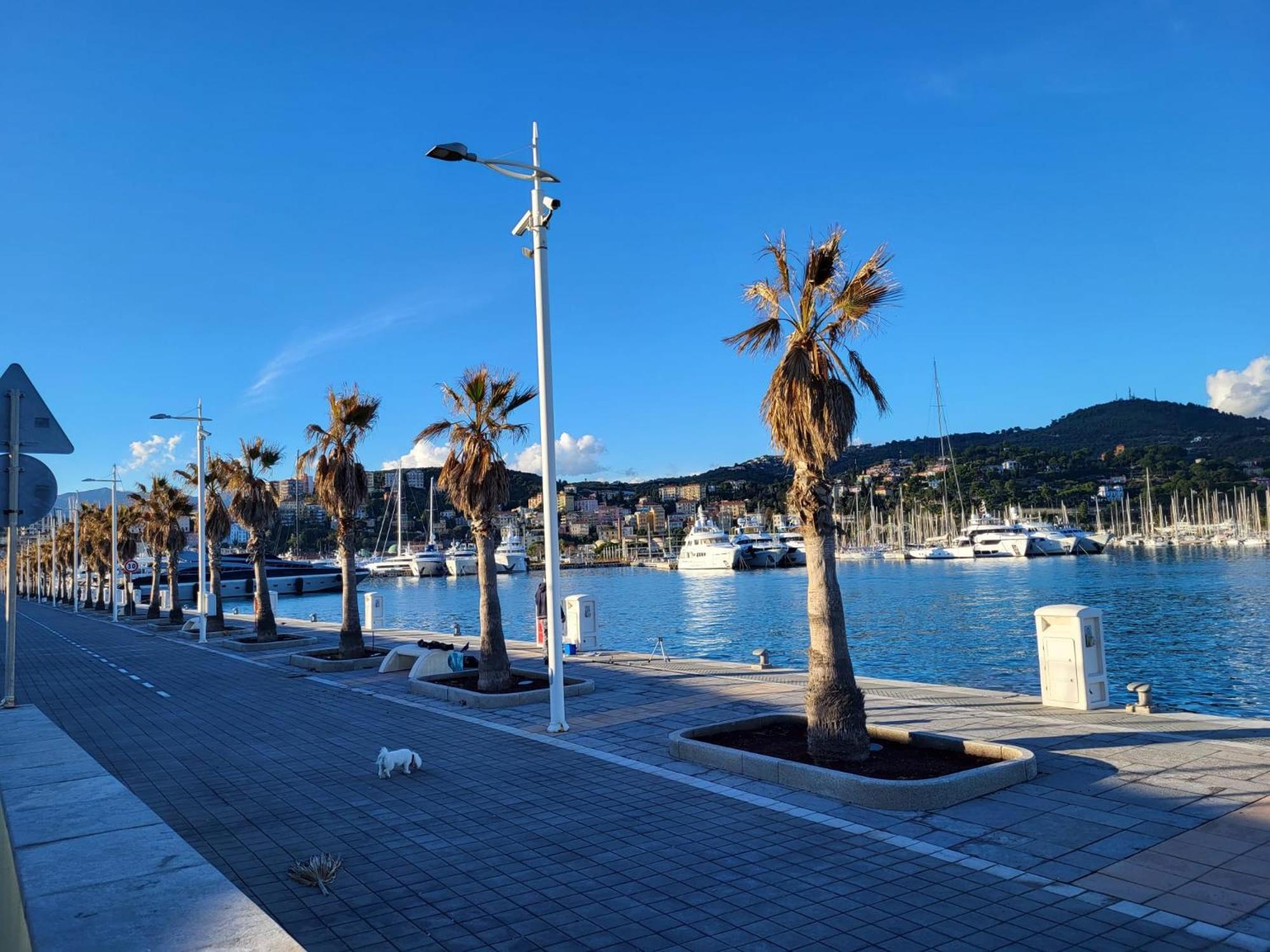 The Shell - New Interior Look But Same Old Charme 200Mt From The Sea With Garden And Parking Nearby Apartment Imperia Exterior foto
